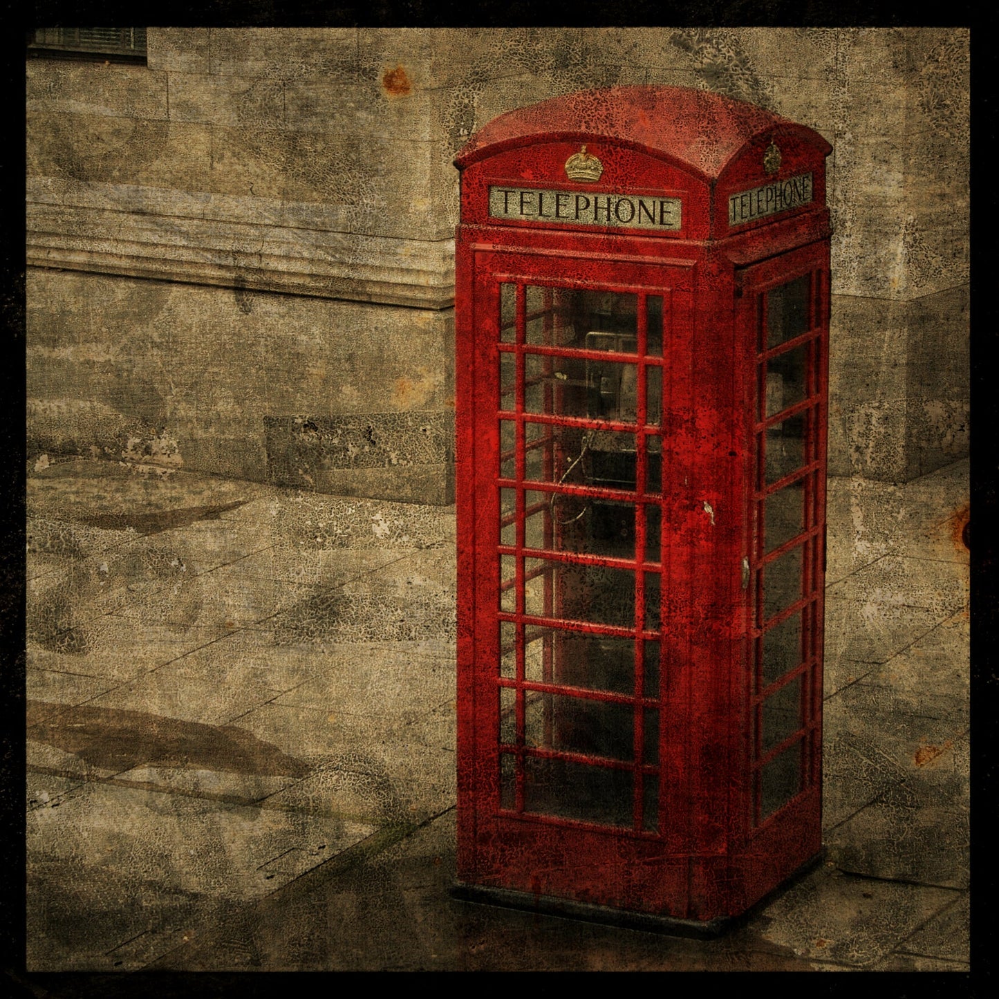London Calling Photograph